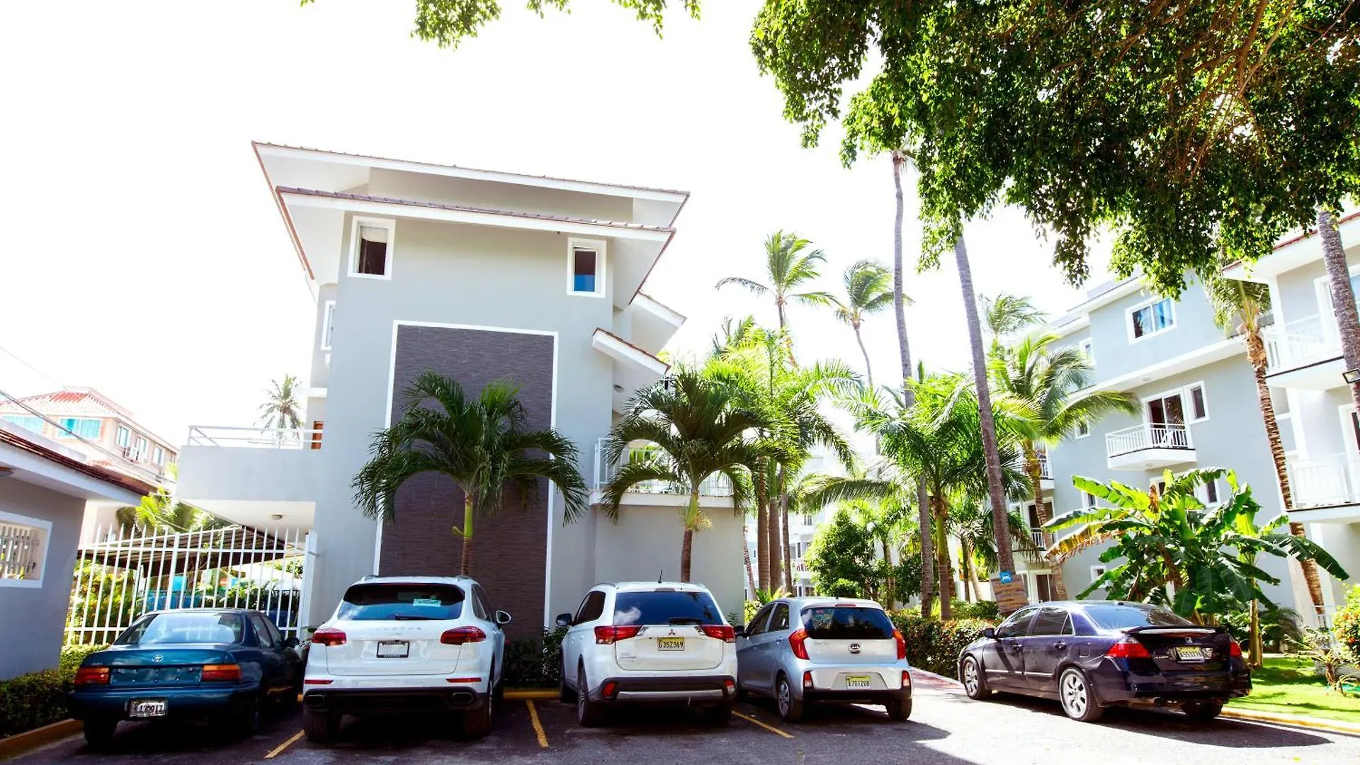 アパートホテル Sunny Studios Deluxe Playa Los Corales - Wifi, Beach, Pool プンタ・カナ